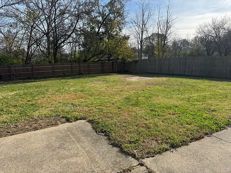 10511 Hillpark Dr — Photo 5