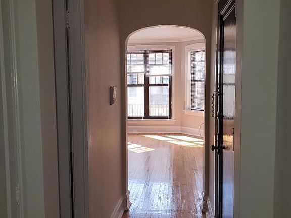 4th image of 6378 N Hermitage Ave #3