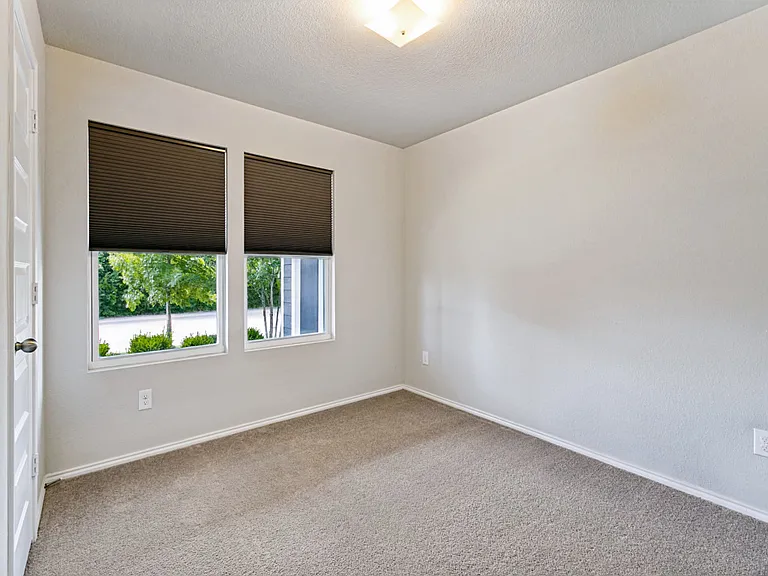 616 Timberwood Dr — Photo 5