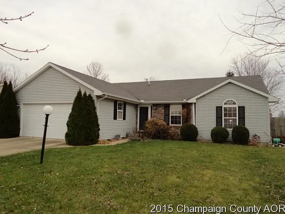 602 Brittany Dr photo 1