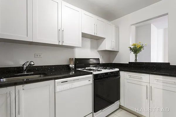 Rented by Halstead Real Estate | media 3