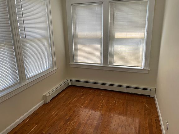 5th image of 13034 220th St Floor 1