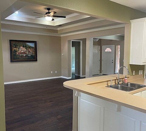 3rd image of 227 Remington Pl
