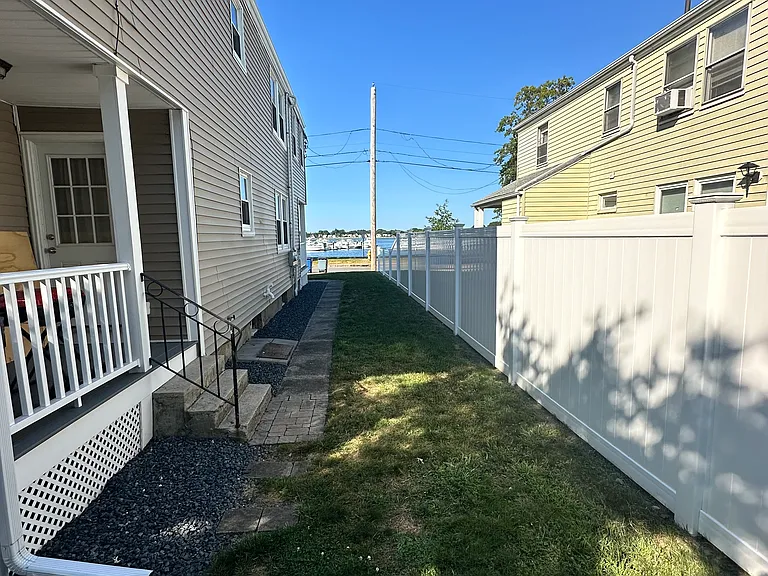 51 Avalon Ave #51 — Photo 19
