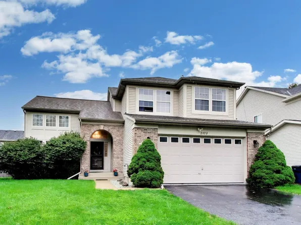 2123 Skylane Dr, Naperville, IL 60564