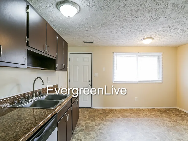 1799 Penfield Rd E — Photo 7