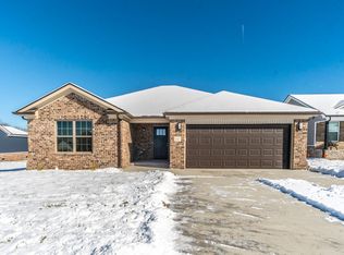 117 Stillwater Dr, Berea, KY 40403
