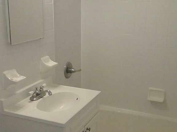2nd image of 14487 41st Ave #502