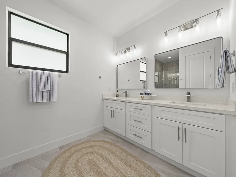 3319 Tropicana Pkwy W — Photo 32