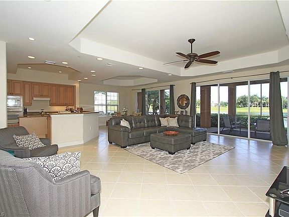4th image of 526 Avellino Isles Cir APT 6101
