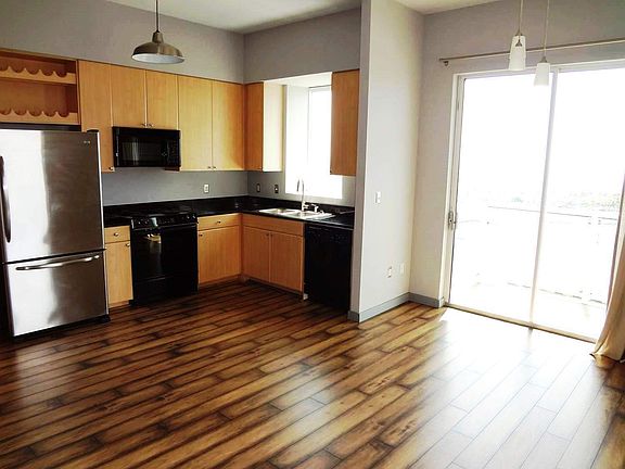 2nd image of 488 E Ocean Blvd Unit 1017