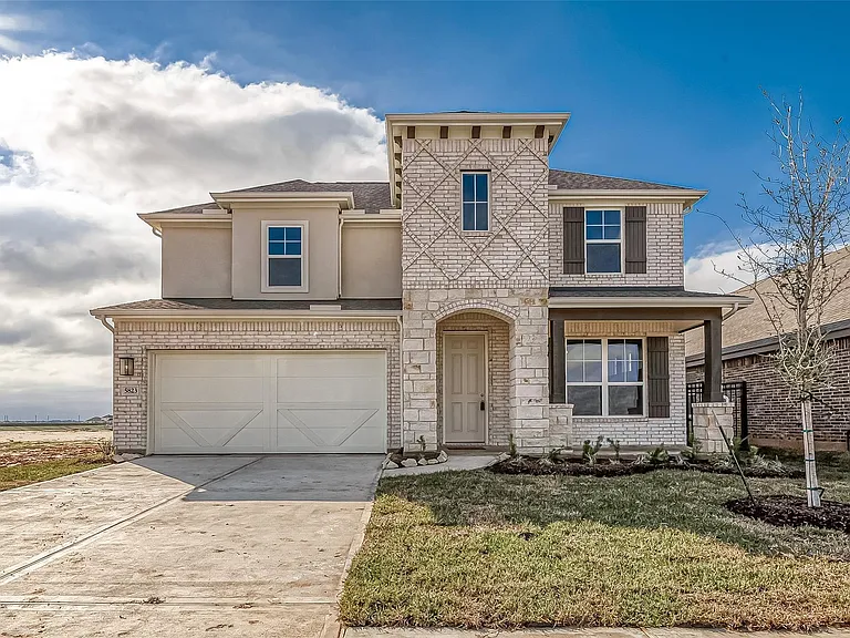5823 Westwood Shore Dr — Photo 1