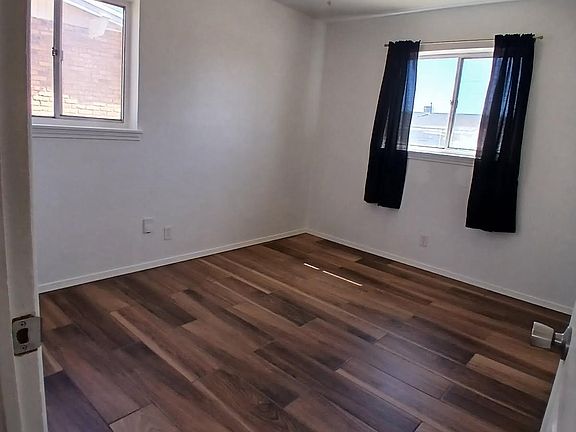 5th image of 5853 Tarpon Dr