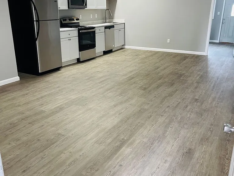 810 Brown St — Photo 5