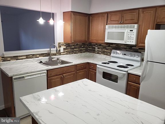 3rd image of 13113 Shadyside Ln #10-158