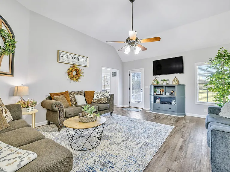 8615 Lane Rd — Photo 7
