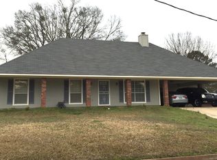 100 Sundew Pl, Jackson, MS 39212