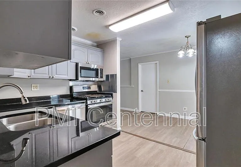484 Evergreen Dr — Photo 8