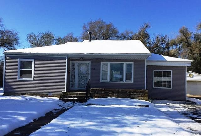 1st image of 711 Terrace Dr