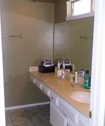 3rd image of 13015 Larkhaven Dr