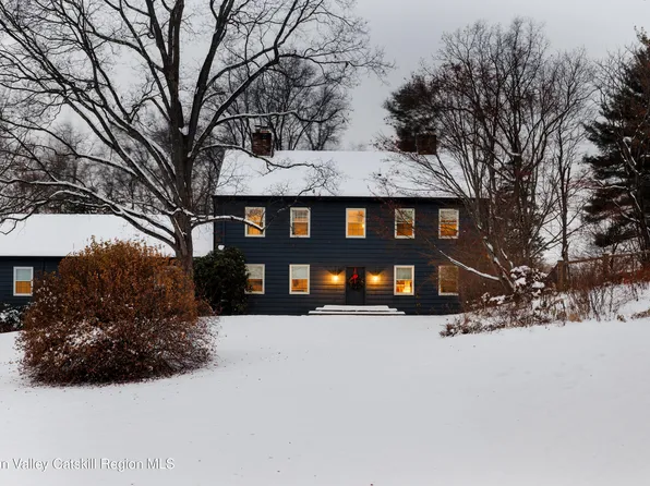 286 Blue Hill Road, Hudson, NY 12534