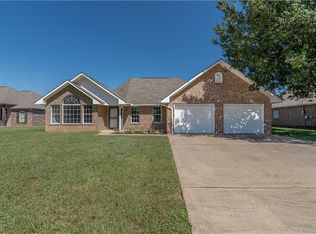 654 Culbertson Ln, Natchitoches, LA 71457