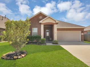 4526 Legends Bay Dr, Baytown, TX 77523