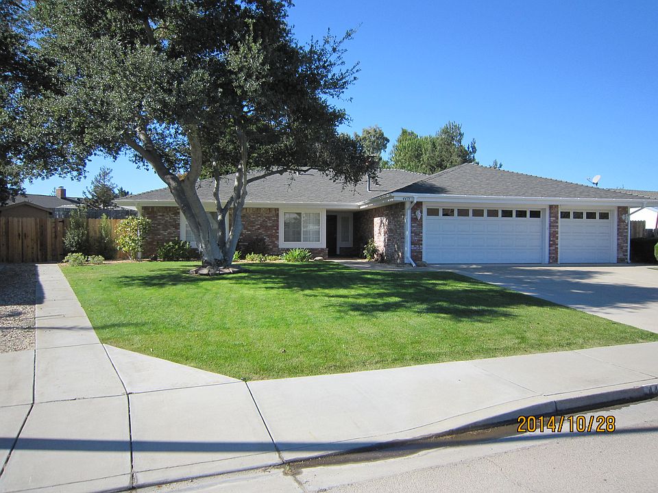 1st image of 4471 Village Knoll Dr