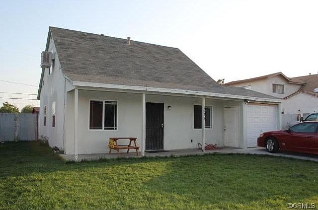 1st image of 1679 W 28th St