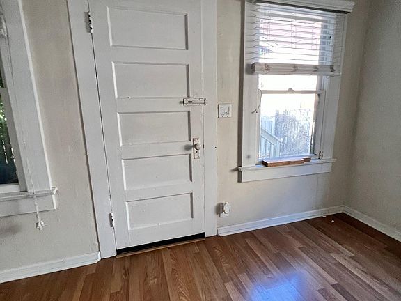 3rd image of 1750 1/2 National Ave