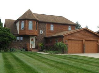 2180 Valley Vista Dr, Davison, MI 48423