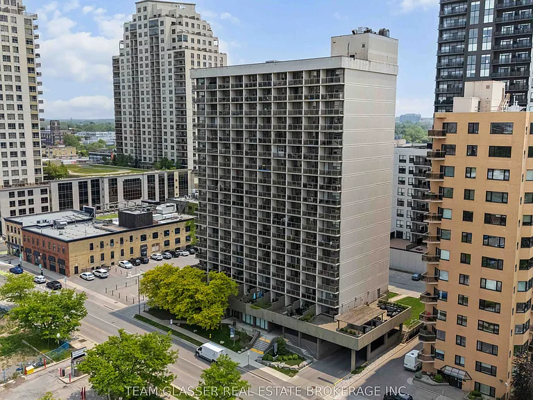 21 King St #1201 — Photo 18