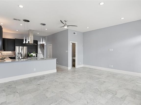 3rd image of 138 14th St