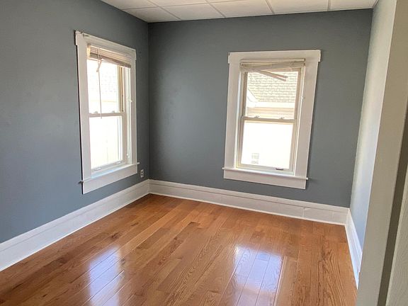 4th image of 416 Westford St #2