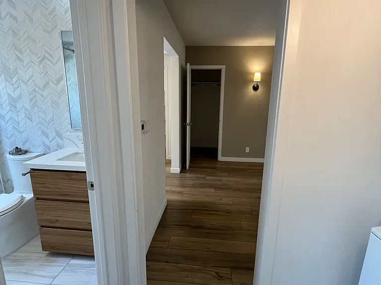 419 S Rexford Dr #2 — Photo 10