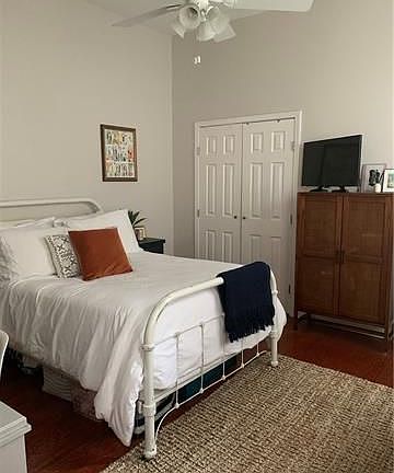 4th image of 518 Washington Ave
