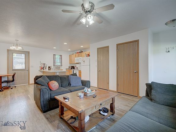 4th image of 216 Show Pl APT 1