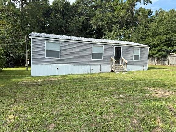 2nd image of 3021 Baron Ln