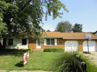 406 Pontiac Rd, Marquette Heights, IL 61554