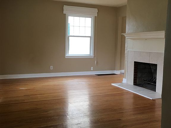 5th image of 3412 E 20th Ave