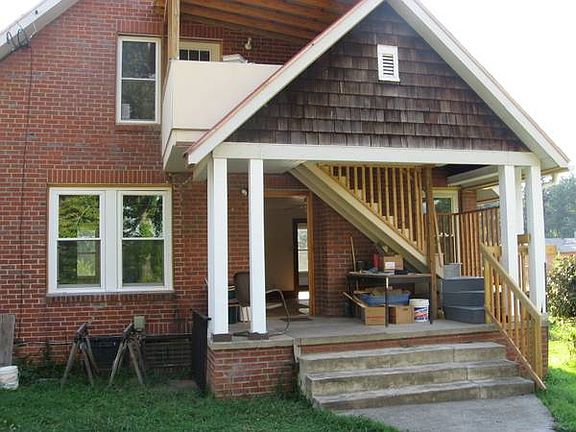 side porch 726A rarely uses front door