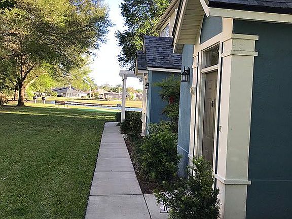 2nd image of 13700 N Richmond Park Dr #511