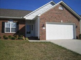 415 Peace Rollins Ct, Kernersville, NC 27284