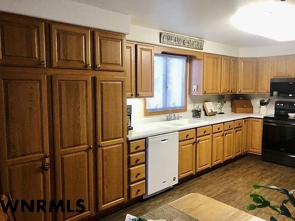 5th image of 33 Brentwood Ct
