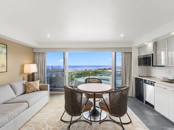 410 Atkinson Dr #1707, Honolulu, HI 96814