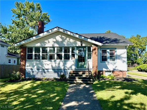 126 Prospect St, Wellington, OH 44090