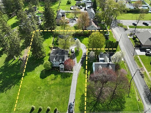 2nd image of 7222 Owasco Rd