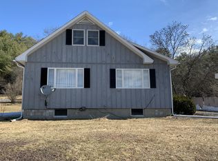 300 E Schroon River Rd, Diamond Pt, NY 12824