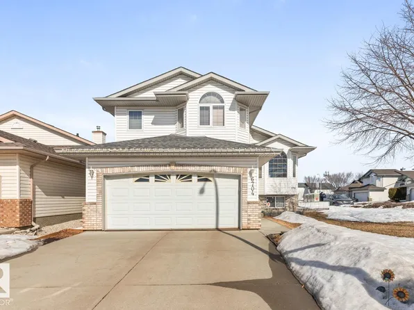6704 164th Ave NW, Edmonton, AB T5Z 3M4