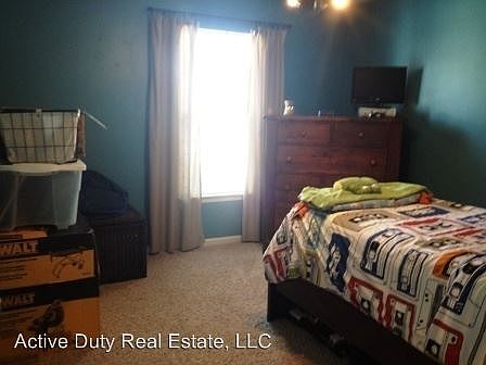 3rd image of 1090 W Pueblo Dr